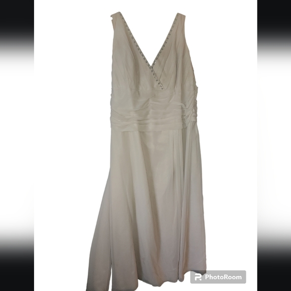 David's Bridal 20W light golden sand gown with jacket - Picture 3 of 8